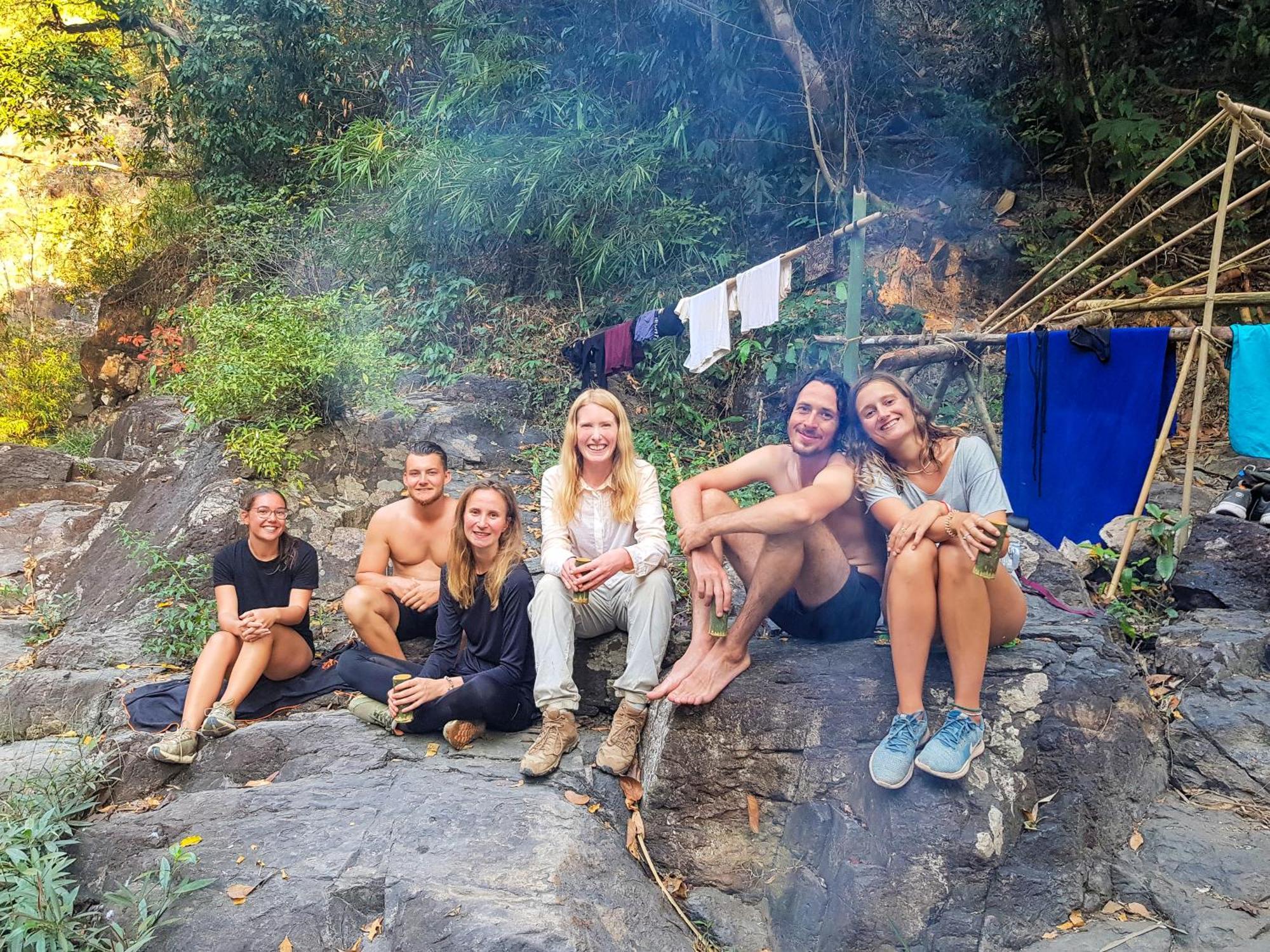 Ratanakiri Homestay & Jungle Trek 반룽 외부 사진