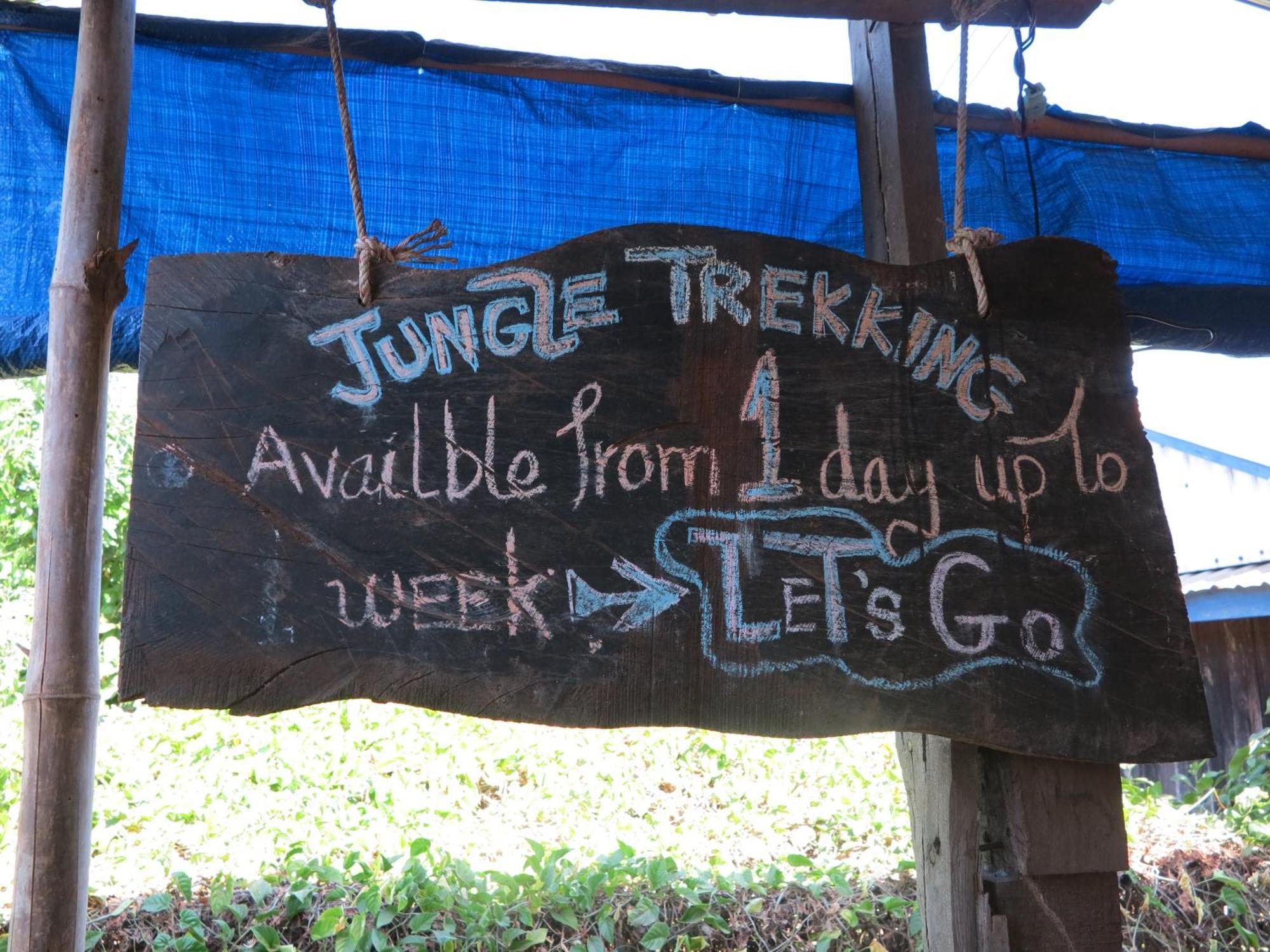 Ratanakiri Homestay & Jungle Trek 반룽 외부 사진