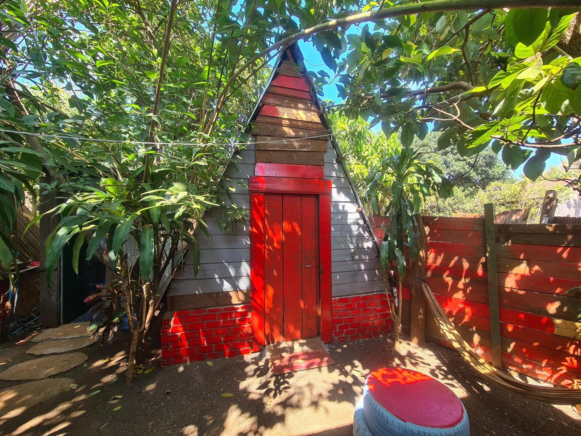 Ratanakiri Homestay & Jungle Trek 반룽 외부 사진