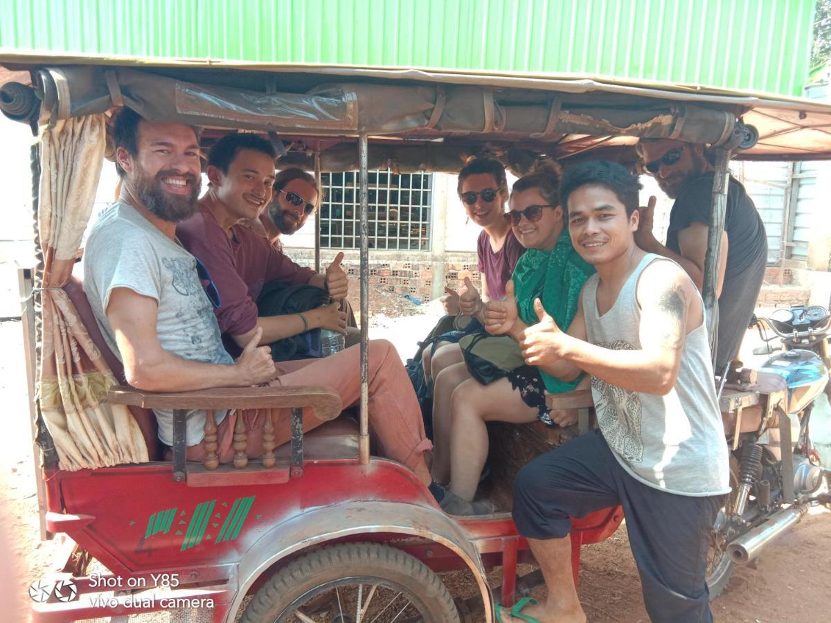 Ratanakiri Homestay & Jungle Trek 반룽 외부 사진